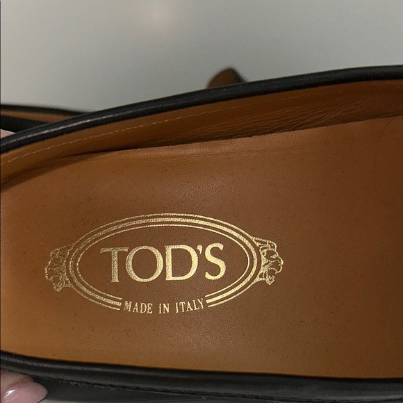 Tods Gommino Black Leather - Picture 2 of 9